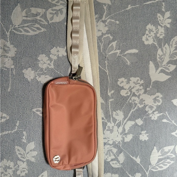 lululemon athletica Handbags - Lululemon Athletica Peach Belt Bag